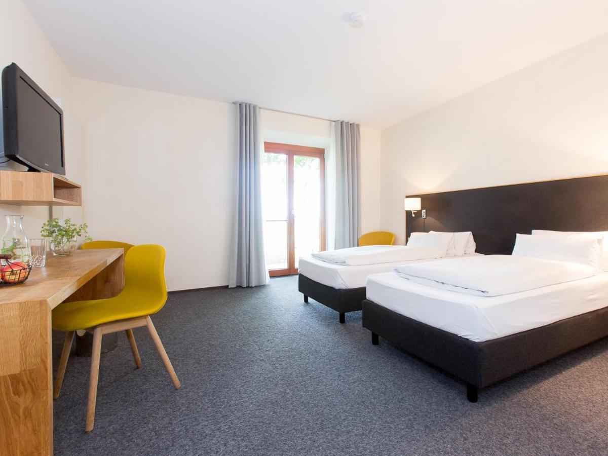 Hotel-Landgasthof Kreuz 巴德瓦德西 外观 照片
